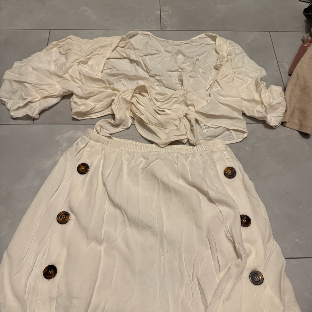 Elegant Cream Button-Detail Skirt & Tie Too